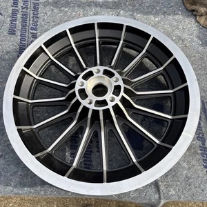 NOS Rear Mag Wheel Harley FLT FXRT Enclosed Chain 1982-83 OEM Tour Glide FLHS - Bild 1 von 11