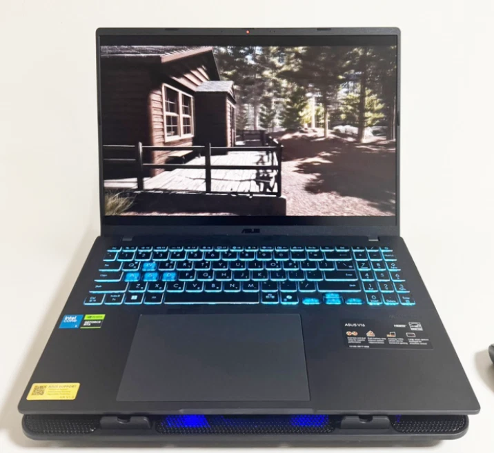 ASUS Gaming V16 V3607VH-RP006 / FreeDOS 16" RTX5050 Intel7 240H 16Go/512Go - Photo 1/1