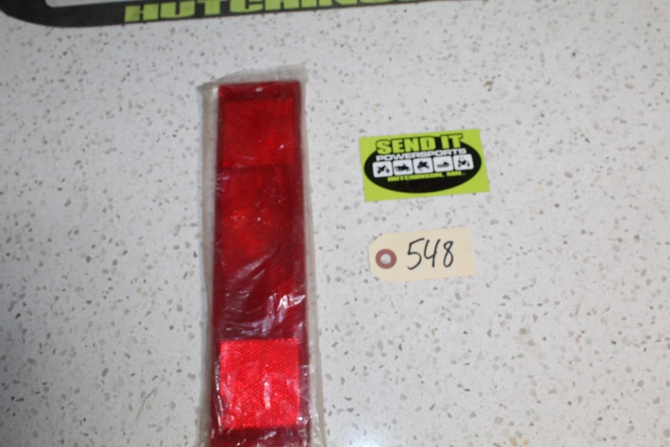 Объектив заднего фонаря A8 Arctic Cat NOS Panther Puma EXT 0116-672 - Изображение 1 из 1