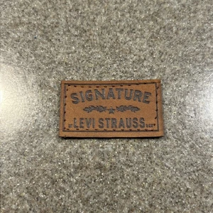 Toppa Vintage Levi’s Strauss And Company Logo Pelle Cucito Timbrato 1 X 1 3/4” - Foto 1 di 4