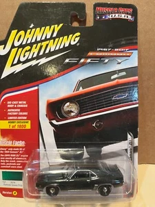 1/64 JOHNNY LIGHTNING MUSCLE CARS USA 1969 CHEVROLET CAMARO ZL1 PATHOM GREEN - Picture 1 of 2
