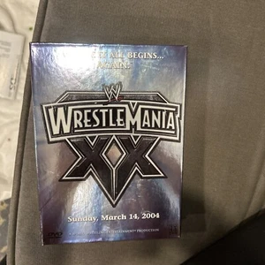 WWE - Wrestlemania XX (DVD, 2004, 3-Disc Set) - Foto 1 di 4
