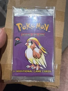 Pidgeotto - Pokemon Base Set 2 Booster Pack - Picture 1 of 2