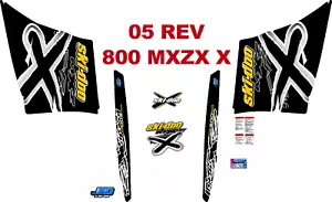 KIT DE CALCOMANÍAS DE REPRODUCCIÓN DE FÁBRICA SKI DOO MOTO DE NIEVE ENVOLVENTE REV 05 MXZ X 800-600 - Imagen 1 de 1