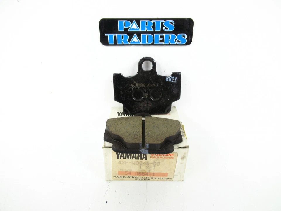 Juego de pastillas de freno originales Yamaha XZ550R XJ650L XJ750 XV500 XS400 XS400R RZ350 NUEVO DE STOCK Foto 1 de 1