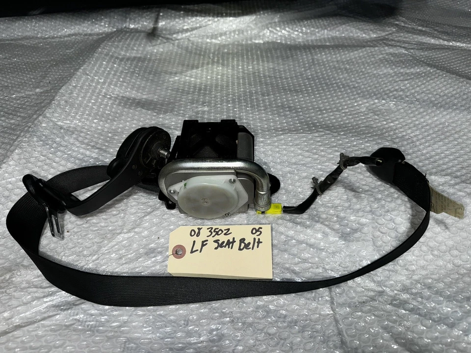 2007-2009 NISSAN 350Z FRONT LEFT Driver SIDE BLACK SEAT BELT OEM - Image 1 of 4