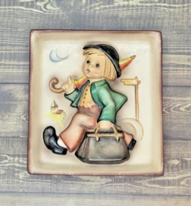 Placa de pared colgante Goebel MI Hummel Merry Wanderer #92 TMK1 vintage Alemania 5" - Imagen 1 de 10