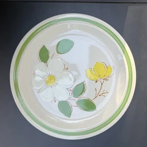 Vintage handbemalter floraler Steinzeug Teller grün gelb Cottagecore Japan 12 Zoll - Bild 1 von 7