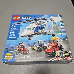 LEGO CITY: Verfolgungsjagd mit Polizeihubschraubern (60243) - Bild 1 von 9