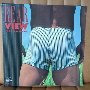 CALENDARIO "VISTA POSTERIORE" HUNK 1998 MOLTO RARO (OGGETTO DA COLLEZIONE) mai usato gay - Foto 1 di 5