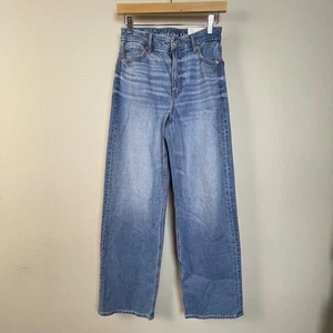 Pantalones de mezclilla rectos holgados con curvas American Eagle talla 2 - Imagen 1 de 12