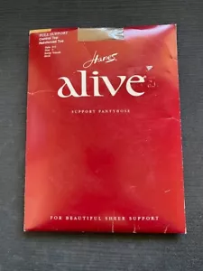 Hanes Alive Support Pantyhose Barely There - Control Top - Style 810 Sz D - NOS - Picture 1 of 4