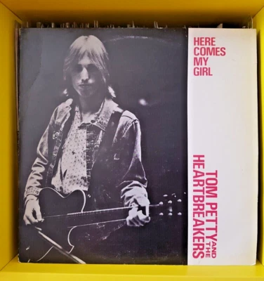 TOM PETTY & THE HEARTBREAKERS - HERE COMES MY GIRL 1st UK Press SINGLE 12 INCH - Image 1 of 4