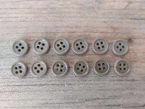 12 bakelite military button green 13.52 mm - Picture 1 of 2
