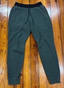 Lululemon At Ease Jogginghose Olivgrün Herren Größe S - Bild 1 von 6