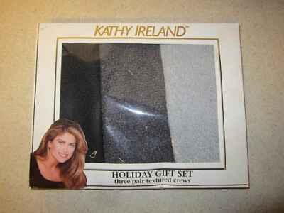 PACKAGE OF 3 Kathy Ireland Women’s Textured Crews Socks Sz 9-11 NOS READ - Image 1 of 4