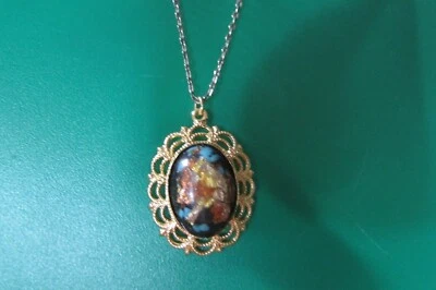 VINTAGE 18" silvertone chain with 1" goldtone beaded fob - Image 1 of 4