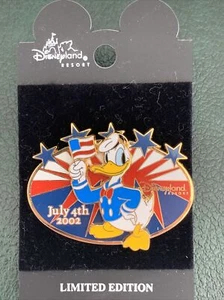 Disney trading pin Disneyland resort Donald Duck 4th of July 2002 LE 2500 - Picture 1 of 2