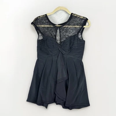 Top de seda BCBG Max Azria para mujer 6 ribete de encaje sin mangas negro salir Foto 1 de 4