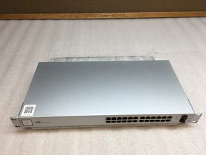 Ubiquiti UniFi Switch 24 ports commutateur Gigabit géré avec 2 ports SFP - Photo 1/8