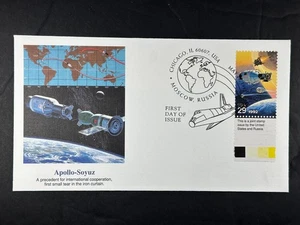 US FDC 1992 Apollo-Soyuz Space Joint Issue USA–Russia Color Strip Chicago  a939 - Picture 1 of 1