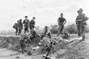 Guerre d'Indochine - Le 6ème BPC en position à Lang-Son - Imagen 1 de 1