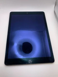 Apple iPad Air 2 WIFI 16gb Black - Picture 1 of 12