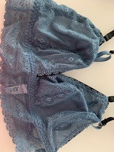 Wäscheset 75 B Neu BH und drei Slips - Bild 1 von 5