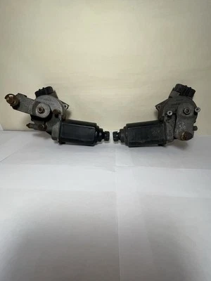 Motores de faros emergentes izquierda y derecha Dodge Daytona 1987, 1988, 1989, 1990, 1991 Foto 1 de 4