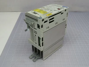 LENZE D-31855 AERZEN E82EV251_2C INDUSTRIAL CONTROL EQUIPMENT INVERTER T184776 - Picture 1 of 7
