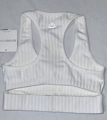 NUEVO SIN ETIQUETAS⭐️BEYOND YOGA⭐️ JACQUARD MEDIO⭐️RAYAS⭐️TRABAJA*LONGLINE⭐️BLANCO⭐️ Foto 1 de 4