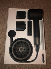 Dyson supersonic Hairdryer In Black/nickel - Great Condition