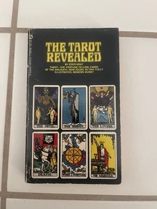 Vtg Lot of 2 Eden Gray Tarot Books Complete Guide To The Tarot Revealed - Picture 1 of 17