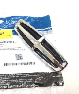 Lincoln MKC 2015-2019 parrilla delantera insignia emblema estrella nuevo OEM EJ7Z-5842528-A Foto 1 de 4