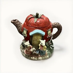 Academy Mouse Family Tomato Cottage Teapot Trinket Resin - Picture 1 of 11