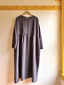 ICHI ANTIQUITES Japón Gris-Mavue Lino Gran Tamaño Volantes Ls Vestido Bata NUEVO Nuevo sin Etiquetas - Imagen 1 de 5