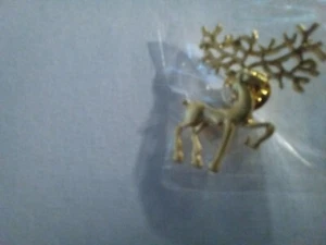GOLD PLATED REINDEER PIN #644 - Picture 1 of 1