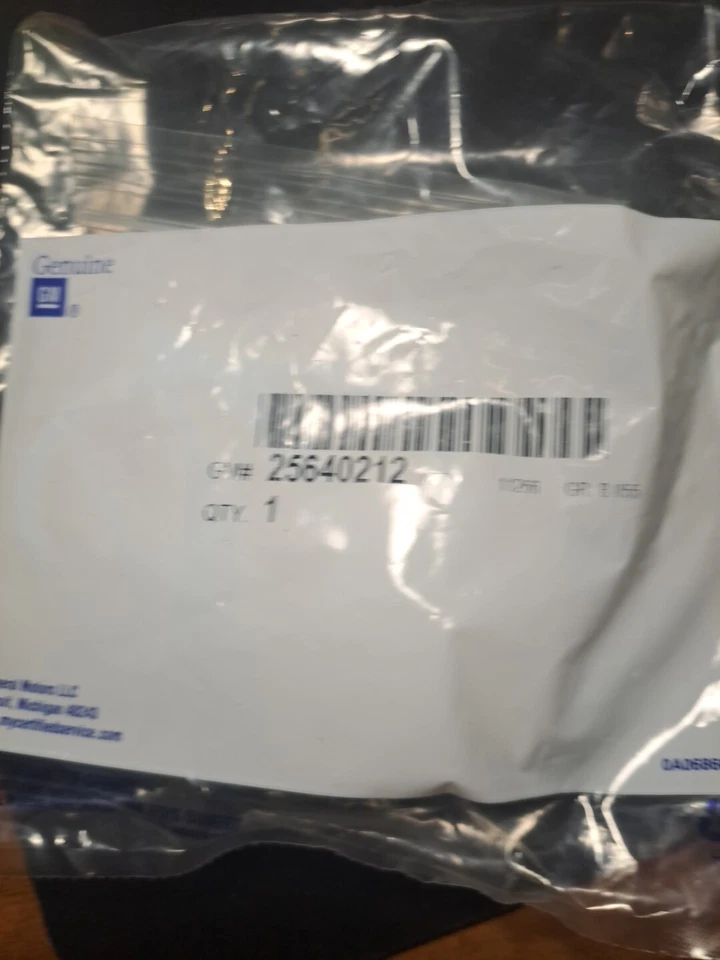 GM# 25640212 1995-1998 Oldsmobile Aurora capó emblema cromado Foto 1 de 3