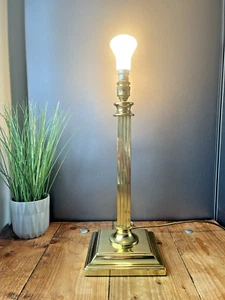 LARGE VINTAGE BRASS CORINTHIAN COLUMN PILLAR TABLE LAMP ANTIQUE COUNTRY HOUSE - Picture 1 of 10