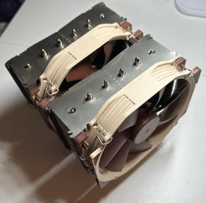 Noctua NH-D15, Premium CPU Cooler with 2X NF-A15 PWM 140mm Fans (Brown) - Afbeelding 1 van 6