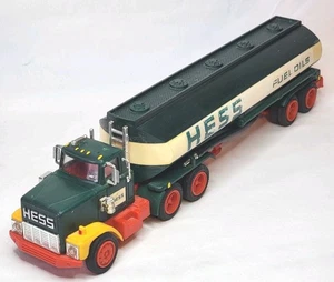 Vintage 1984 Hess Spielzeug Tankwagen batteriebetriebene Lichter funktionieren nicht - siehe Fotos - Bild 1 von 14