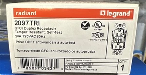20A Ivory Gfci Outlet 2097TRI Pass And Seymour GFI receptáculo NUEVO - Imagen 1 de 2