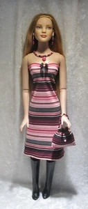 Passend für American Model #56 Set Kleidung, Kleid, Handtasche, Halskette & Ohrringe - Bild 1 von 3