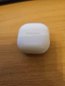 Original Original Samsung Galaxy Buds 2 Ladecase SM-R177 Schwarz - Bild 1 von 3