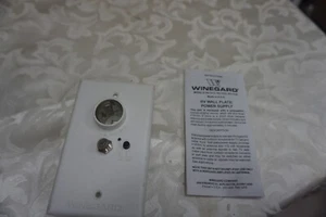 Winegard Wall Plate Power Supply Receptacle, 12 volt RV-7042 RV White - Foto 1 di 2