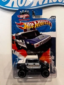 2011 HOT WHEELS HUMMER H2 EL SEGUNDO POLICE 1/10 MAIN STREET - Picture 1 of 2