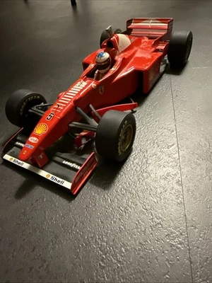 Michael Schuhmacher Pauls Modelart 1/18  Ferrari F  1997 - Bild 1 von 2