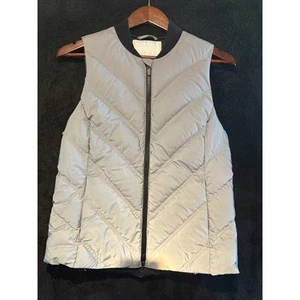 Athleta Goose Down Puffer Vest Lightweight Sleeveless Padded Silver S - Picture 1 of 6