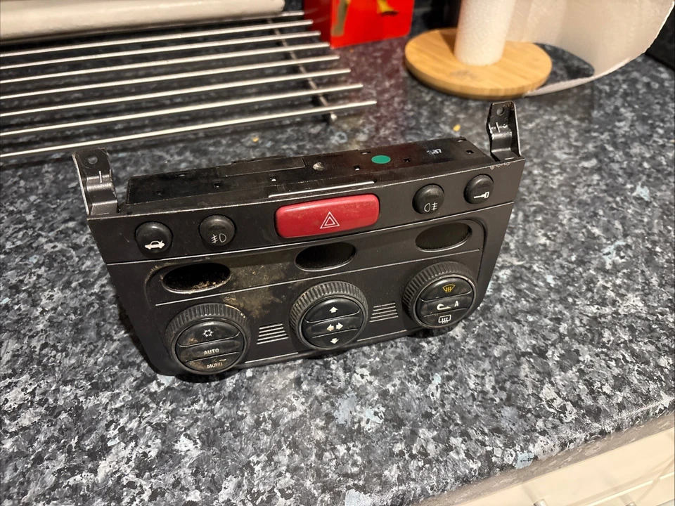 Alfa Romeo GT Climatizador Aire Acondicionado Botones Gris  Foto 1 de 1