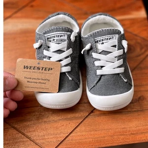 Weestep Kinder grau Canvas Schnürschuhe Turnschuhe Größe 6 Kleinkind neu ohne Karton - Bild 1 von 10